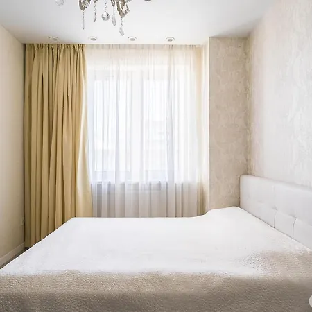 Flats In Minsk Royal Lux On L.Bedy Апартаменти