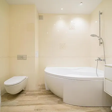 Апартаменти Flats In Minsk Royal Lux On L.Bedy Мінськ